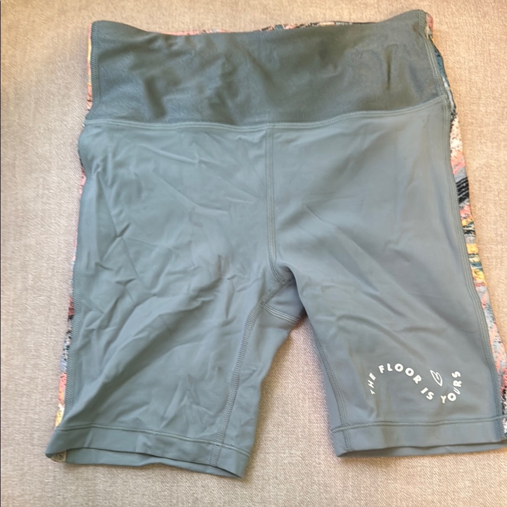 Like new! Girls Athleta x Simone Biles  bike shorts